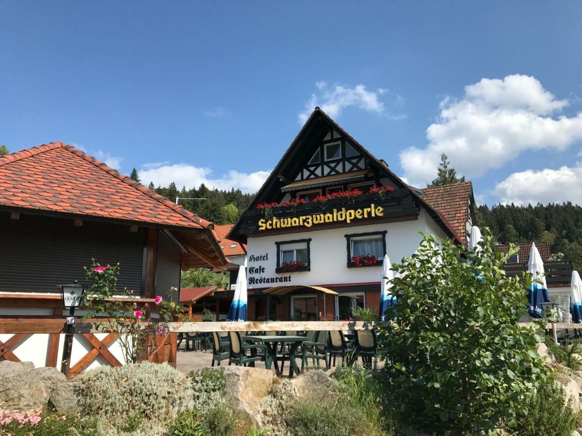 Hotel-Berggasthof Schwarzwaldperle Sasbachwalden Eksteriør billede